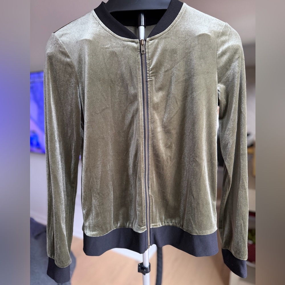 Zip up velvet jacket